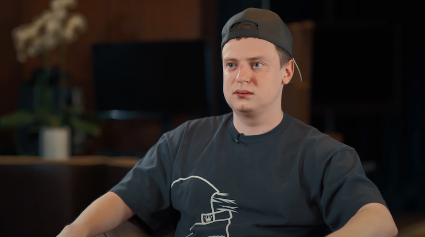 Где играет в казино Мелстрой?